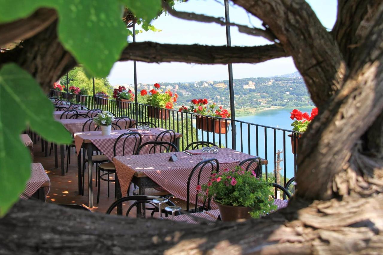 Hotel Castel Gandolfo Bagian luar foto