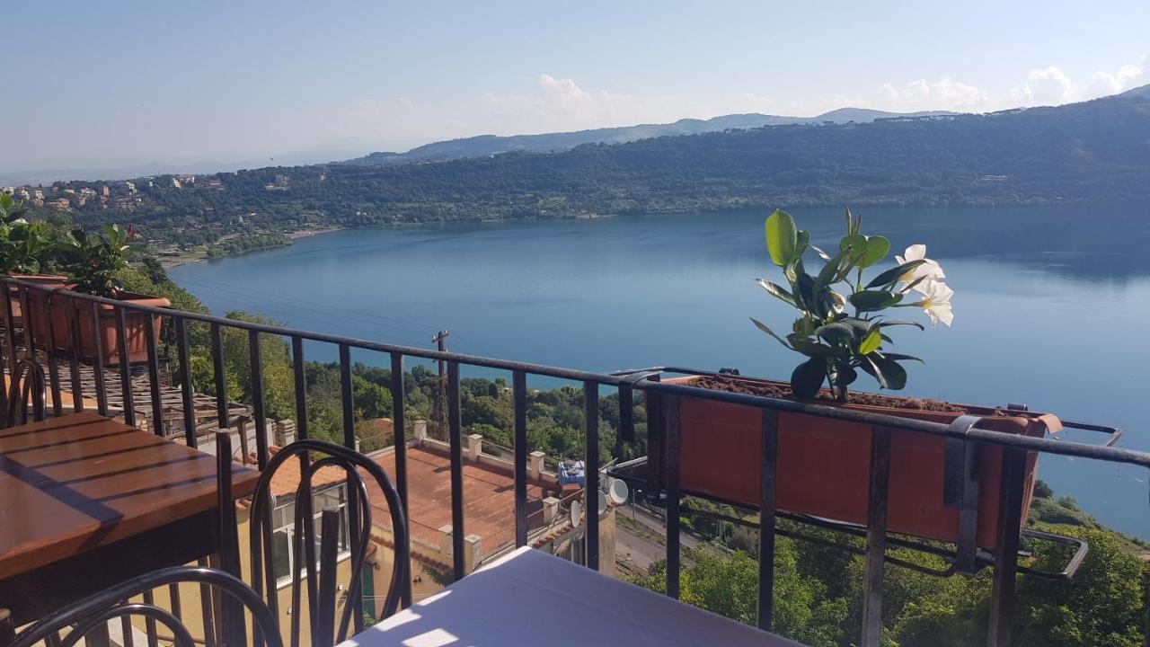 Hotel Castel Gandolfo Bagian luar foto