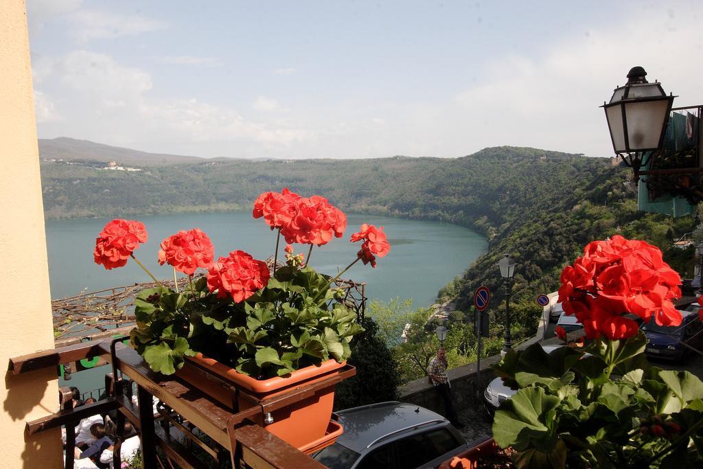 Hotel Castel Gandolfo Bagian luar foto